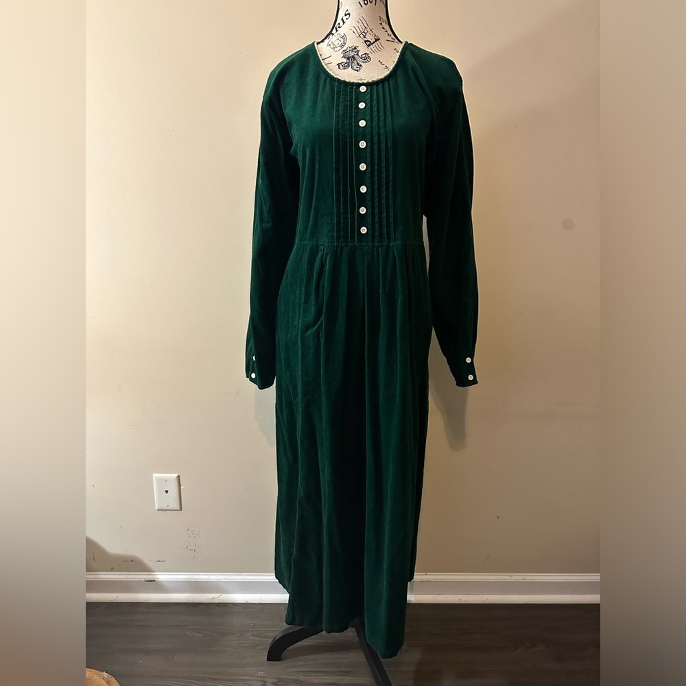 Emerald Green Maxi Dress with High-Neck and Bishop Sleeves